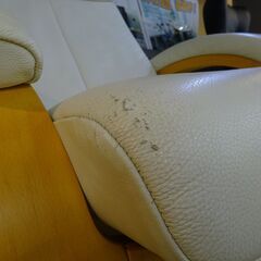 イエリアーダ　総本革パーソナルチェア　オットマン付【愛品倶楽部柏店】の画像