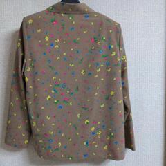 薄手のバックスキンのような花柄ジャケットの画像