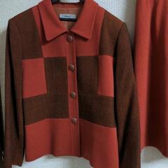 レディーススーツ日本製の画像