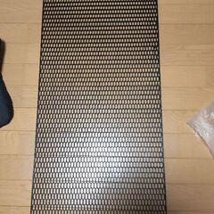 新品未使用プラスチックメッシュ車のバンパーやグリル裏に