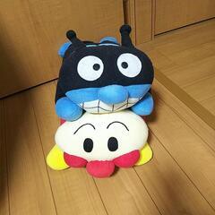 アンパンマンとバイキンマンの人形
