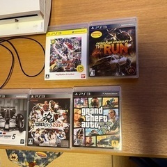 ps3  本体とソフト５本　コントローラーはおまけ程度の画像