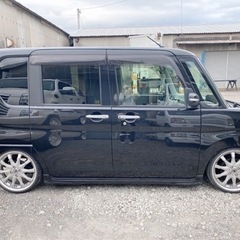 平成２６年式　ダイハツ　タントカスタム　８インチナビ片側電動スライド車庫調workホイールの画像
