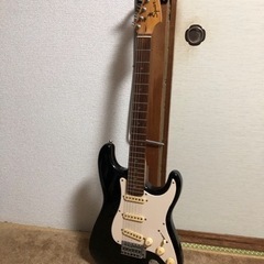 squier   ストラトキャスター　エレキギター