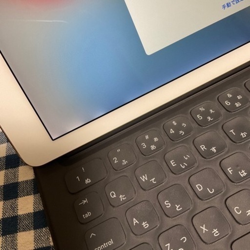 iPad Pro 12.9 第二世代 256GB Wifi 純正キーボード付