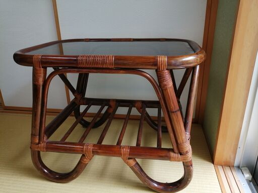 籐家具　サイドテーブル