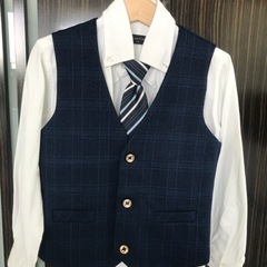 130cm 男子スーツ・入学式の画像