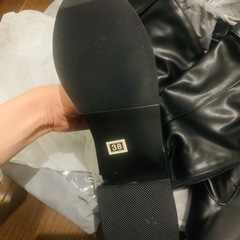 新品未使用ロングブーツの画像