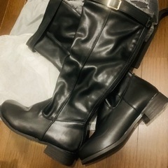新品未使用ロングブーツの画像
