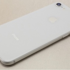 iPhone8 64GB シルバー　SIMフリーの画像