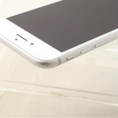 iPhone8 64GB シルバー　SIMフリーの画像