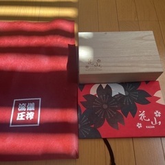 1週間以内に別の取引者が現れない場合は取り置きをするので欲しい方はお早めに（4月5日まで）長財布 花山 ギフト 未使用 新品 花柄 レザー 木箱 プレゼントの画像