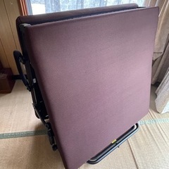 折りたたみベッド ブラウン 