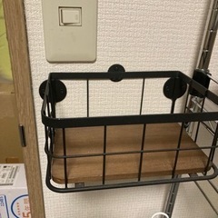 ウォールラック　ニトリ
