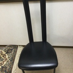 ダイニングの椅子の画像