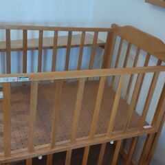 KATOJIベビーベッドの画像