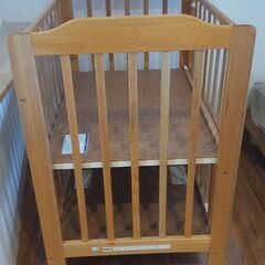 KATOJIベビーベッドの画像