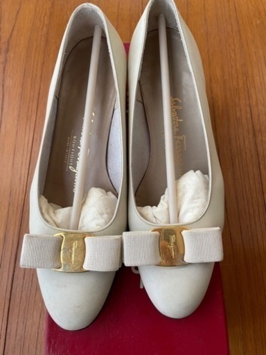 フェラガモの靴