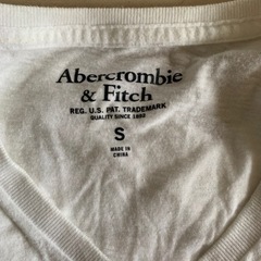 アバクロ　ホワイト　Tシャツ の画像