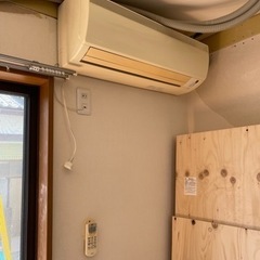 【明日限定】エアコンあげます（2台）