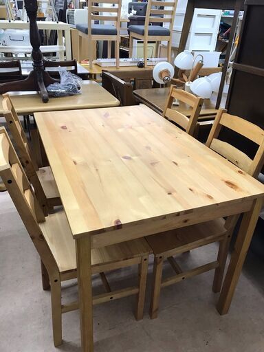 目玉商品！！！　食卓テーブルセット（イス４脚付き）　９，９８０円（税込み）