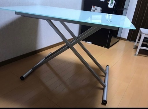 テーブル