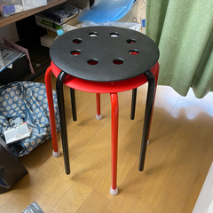 ikea スツール2つ