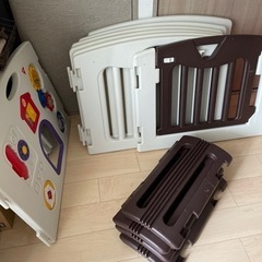ベビーサークルの画像