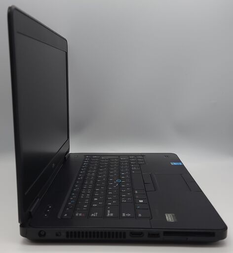 DELLノートパソコン i5（中古）4GBのメモリ、SSD128GB,14画面、Intel HD Graphics 4400、Wind
