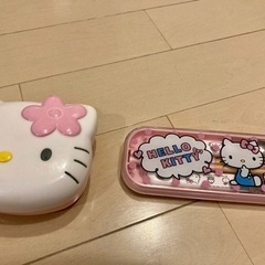 ハローキティ　お弁当箱セット