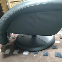 回転リクライニングチェアの画像