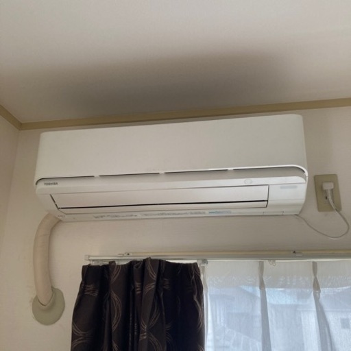 購入者確定致しました。2017年製　東芝　美品　エアコン　業者向け