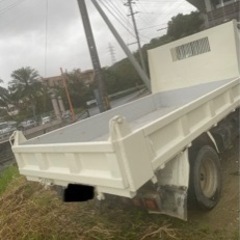 2トンダンプ　日野の画像