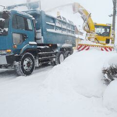 冬は排雪・ロータリー　夏は解体・車両修理・ブル・ダンプ・ショベル...