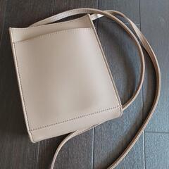 【値下げしました】軽量のショルダーバッグの画像