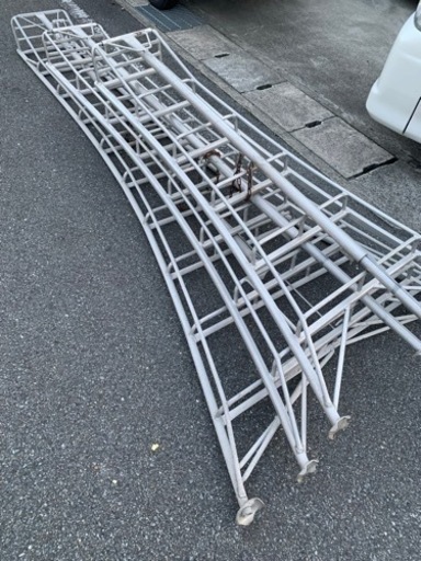 園芸用　アルミ脚立の大、小あります。早い物勝ち！