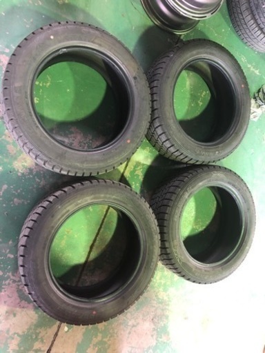 スタッドレスタイヤ