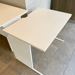 オフィスデスク 4個セットの画像