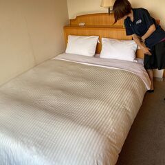 急募！！ベットメイキングスタッフ！！天候等に左右されない安定業務。重いものなどの持ち運び無し。女性スタッフが多く和気あいあいとした職場環境の画像