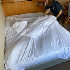 急募！！ベットメイキングスタッフ！！天候等に左右されない安定業務。重いものなどの持ち運び無し。女性スタッフが多く和気あいあいとした職場環境の画像