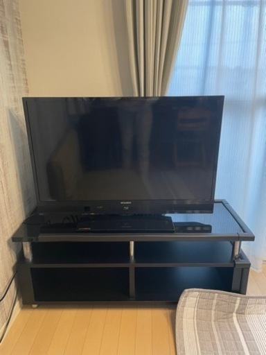 【美品】MITSUBISHI 39型テレビ　2番組同時録画、DVD・Blu-ray視聴可　テレビ台付