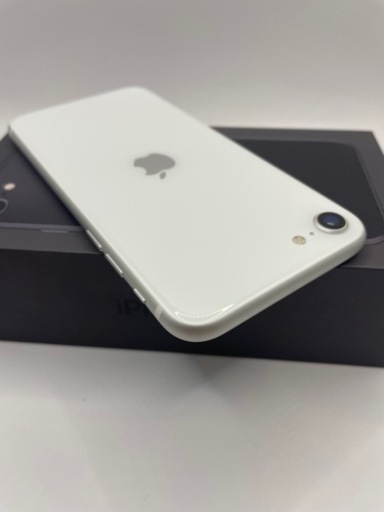 　iPhone SE2 64GB SIMフリー #22069