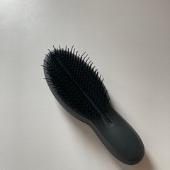 300円　タングルティーザー　ヘアブラシの画像