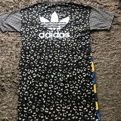 adidas オリジナル  ロングTシャツ  Mの画像