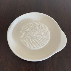 【差し上げます】セラミックのおろし器