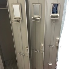 LION 鍵付きスチールロッカー の画像