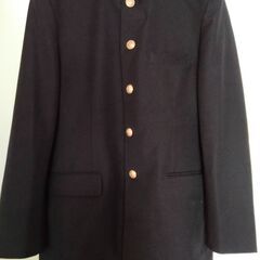学生服売ります。