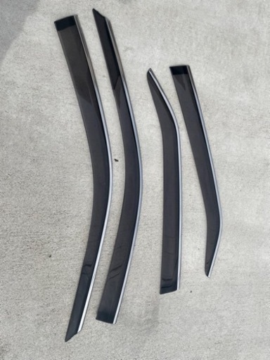 210クラウン　ドアバイザー