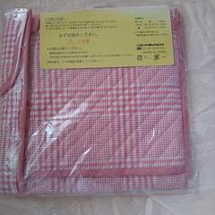 格安　新品　防災頭巾ケース🍀ピンク　定価1298円　キルティング　チェック　の画像