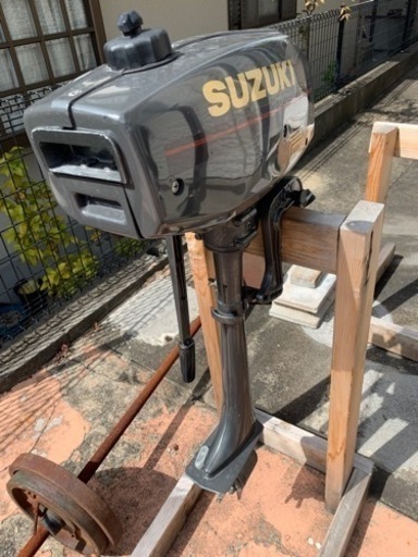 スズキ　2馬力　船外機　ジャンク　スタンド付